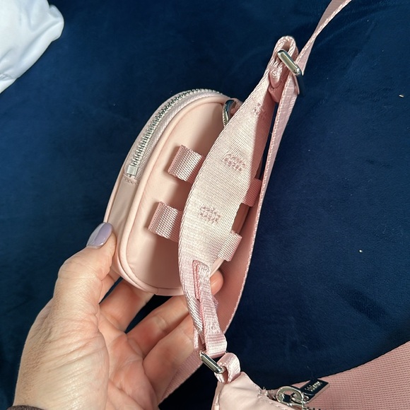 Lululemon cross body with nano pouch - Picture 8 of 8